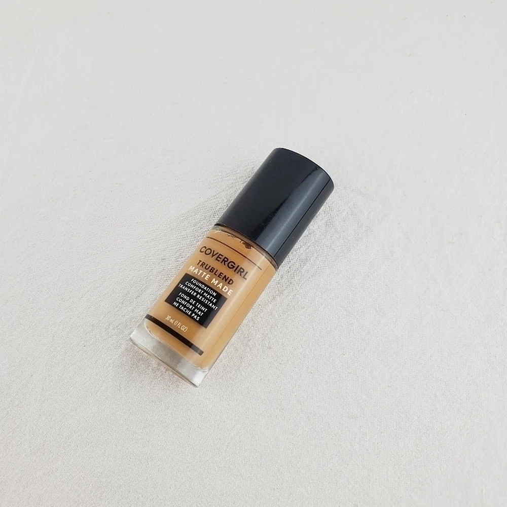 LAST ONE 🔥Covergirl trublend matte made foundation